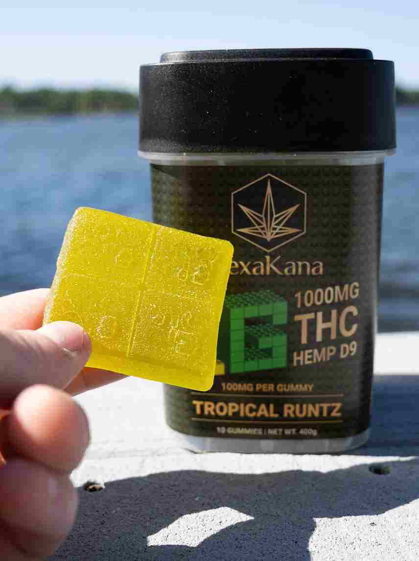 Delta 9 THC 1G Gummies - 1000MG - Tropical Runtz image 1